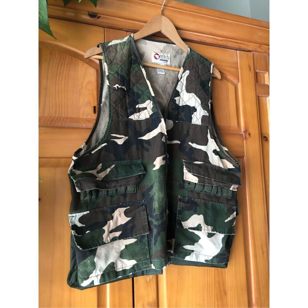 VTG Sports Afield Men Hunting Vest Camo 90's Outdoor Classic Sports SZ XL